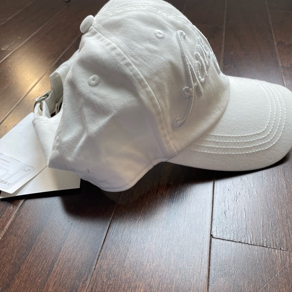 Acne Studios Classic White Cap - Picture 8 of 10